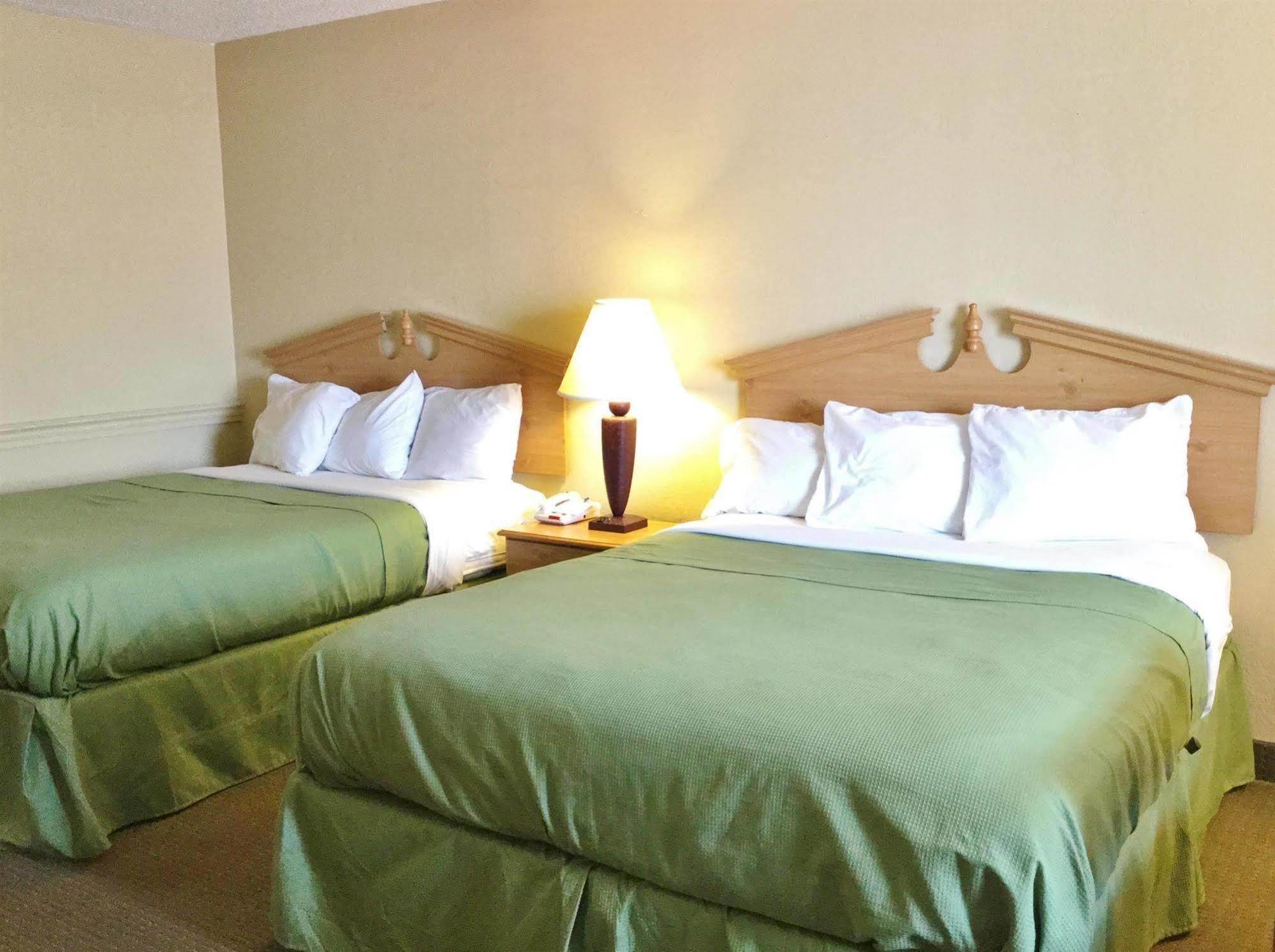 Americas Best Value Inn & Suites Conway Esterno foto